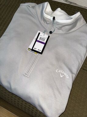 Callaway Quarter Zip Men’s Light Gray Half-Zip Golf Pullover. NEW!